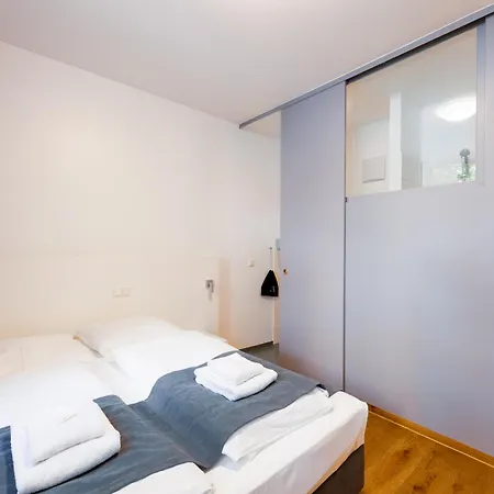 Szálloda Mk Bed & Breakfast Muenchen 2*