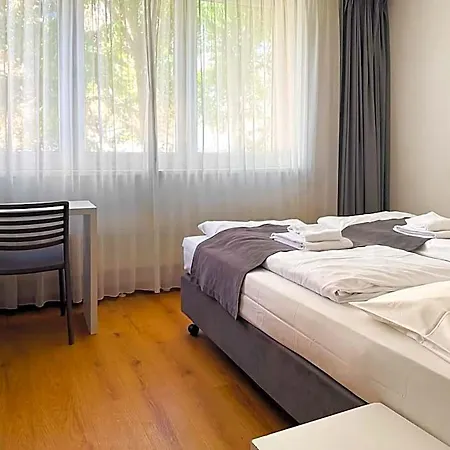 Hotel Mk Max-weber-platz 2*
