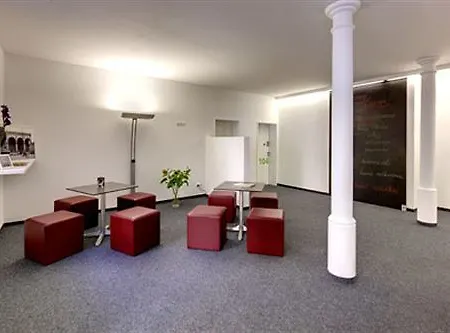 Szálloda Mk Bed & Breakfast Muenchen