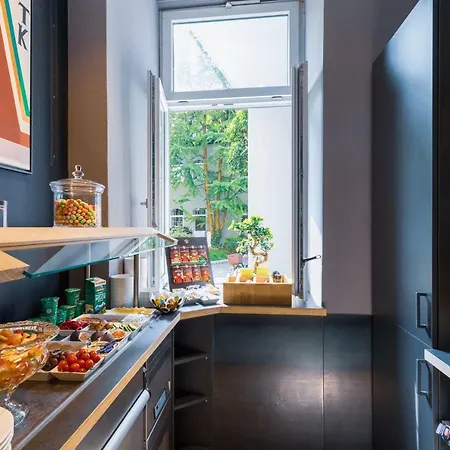 Mk Bed & Breakfast Muenchen 2*