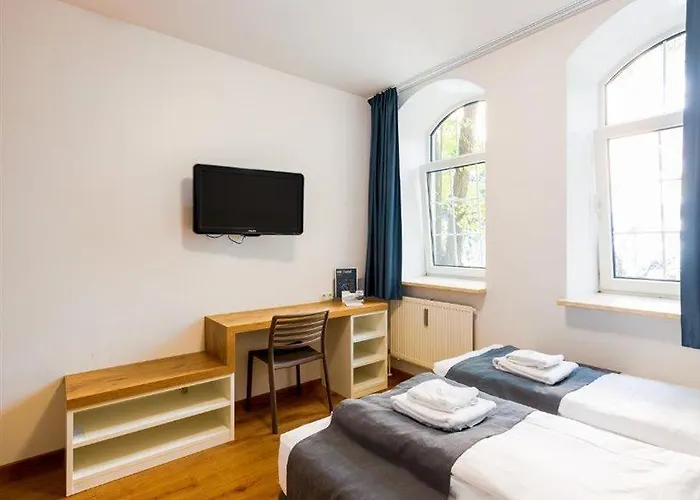 Otel Mk Max-weber-platz 2*