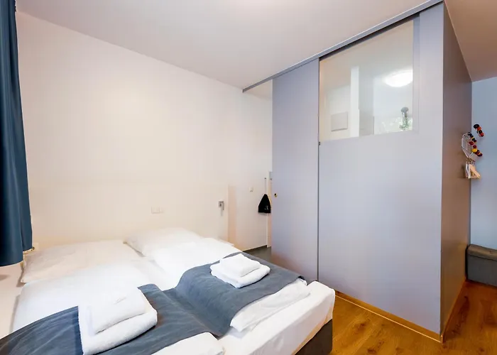 Otel Mk Max-weber-platz 2*