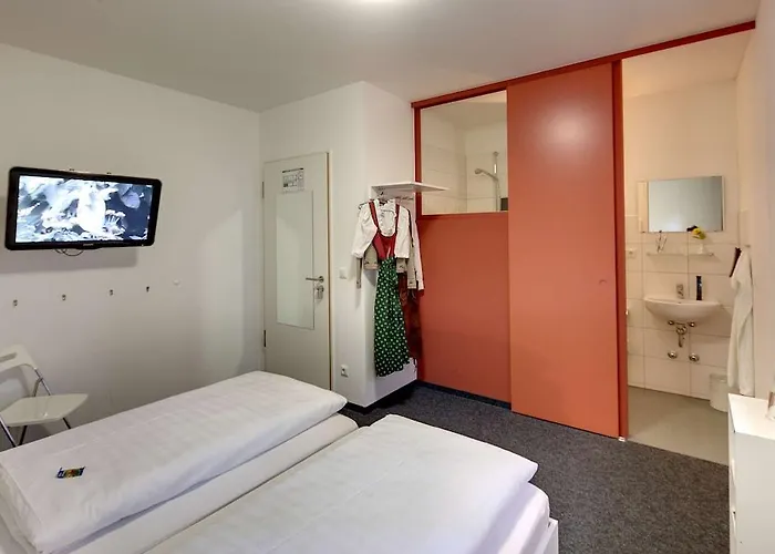 Mk Max-weber-platz 2* Münih