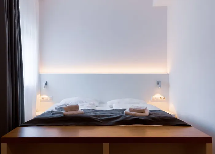 Mk Max-weber-platz Otel 2*